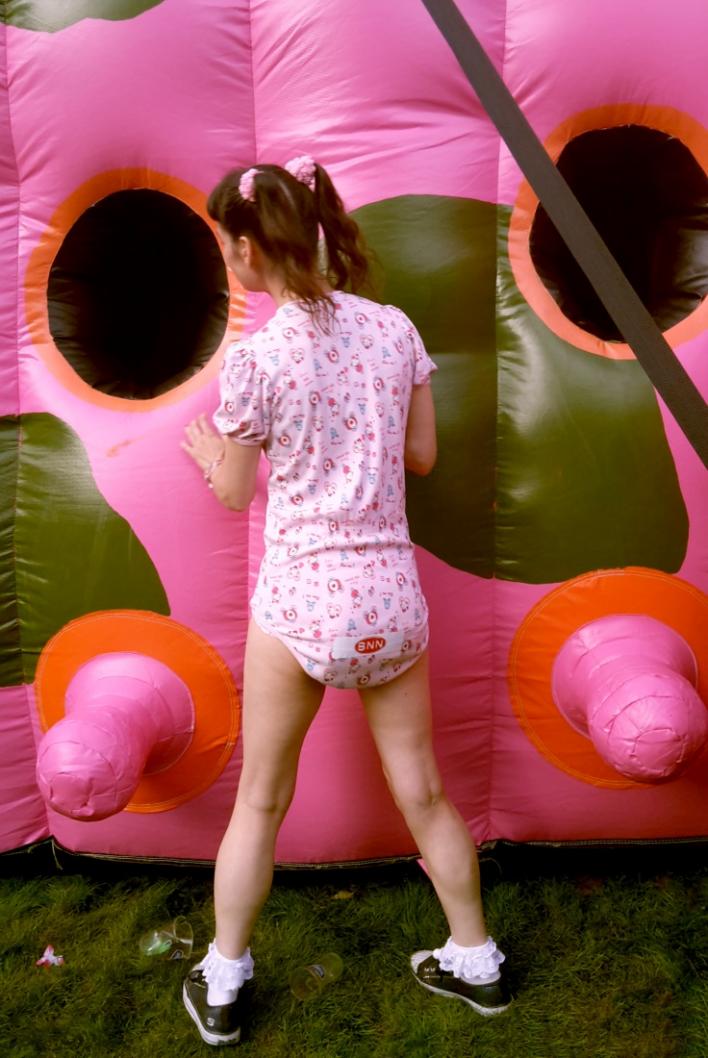 I am having another bouncy day (14 pics) – ABDLgirl