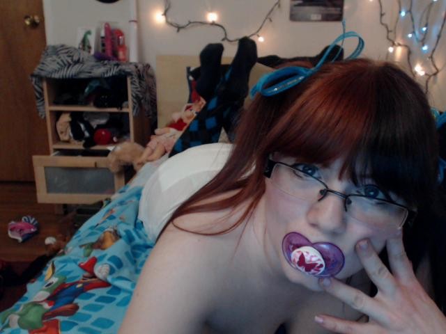 Nerdy goth girl in diapers! - Imgur