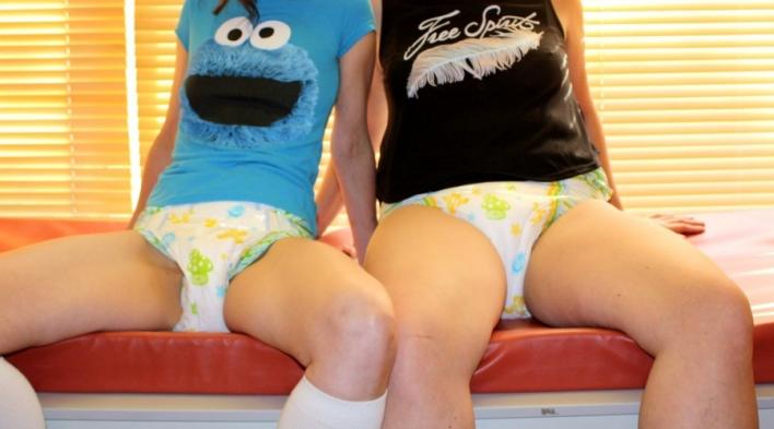 Me and my diapered girlfriend are wearing Sexy diapers (11 pics) – ABDLgirl