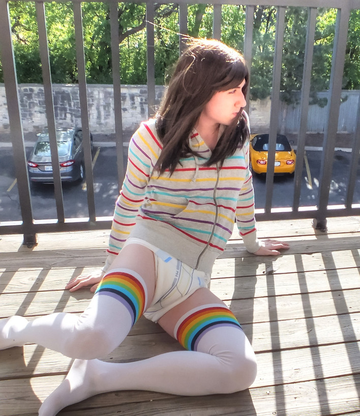 Finished up finals and decided I needed to relax after all that stress! (album inside) - Imgur