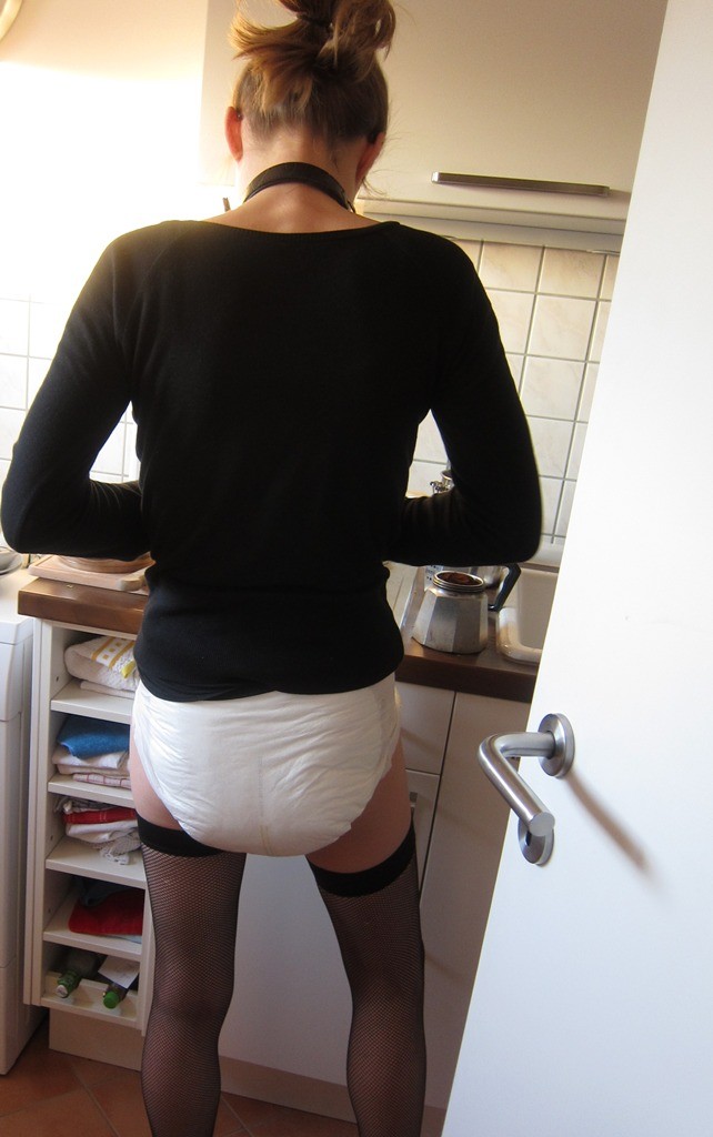 Hana in Diapers