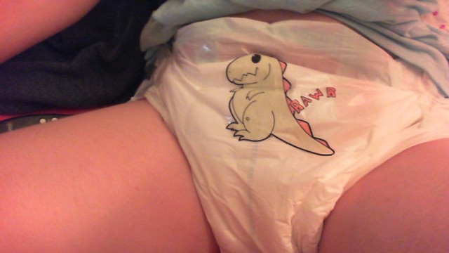 Dutch Diaper Lover, char-char-mander: dino nappies!!! look at em!!...