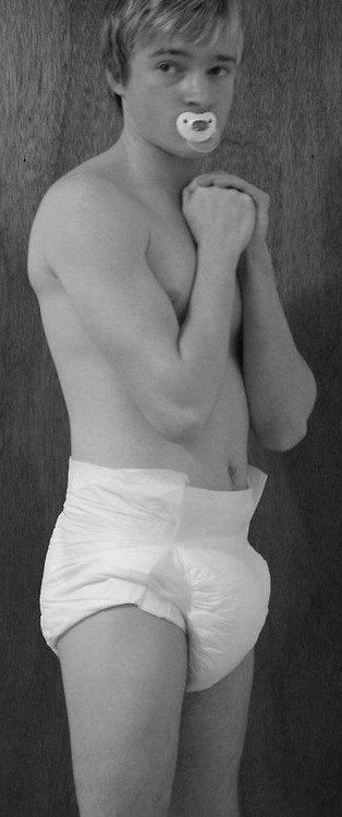 Cute Diapertwink, Cute diaperboy looking for a hug.
