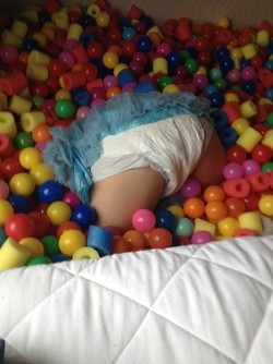 diaper lovers & adult babies — Many cute little diaper girls