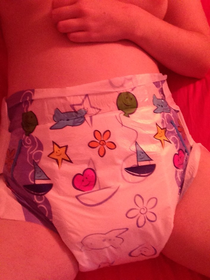 all that is mander • Trying out cushies :3 Yay!
