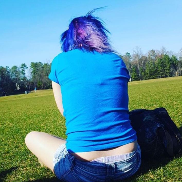 Little Sophia — I love this amazing weather! Can you see my pull...