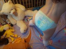 Wearing Pampers and playing in my play pen (8 pics) – ABDLgirl