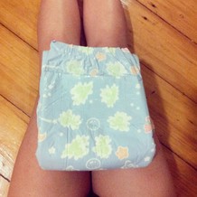 Space diapers/ day in the life - YouTube