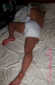 BambinoGirl, Sleeping in just my diaper