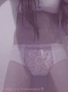 ♥ Age Play Sweden ♥ - Possibly a wet diaper! What do you think?